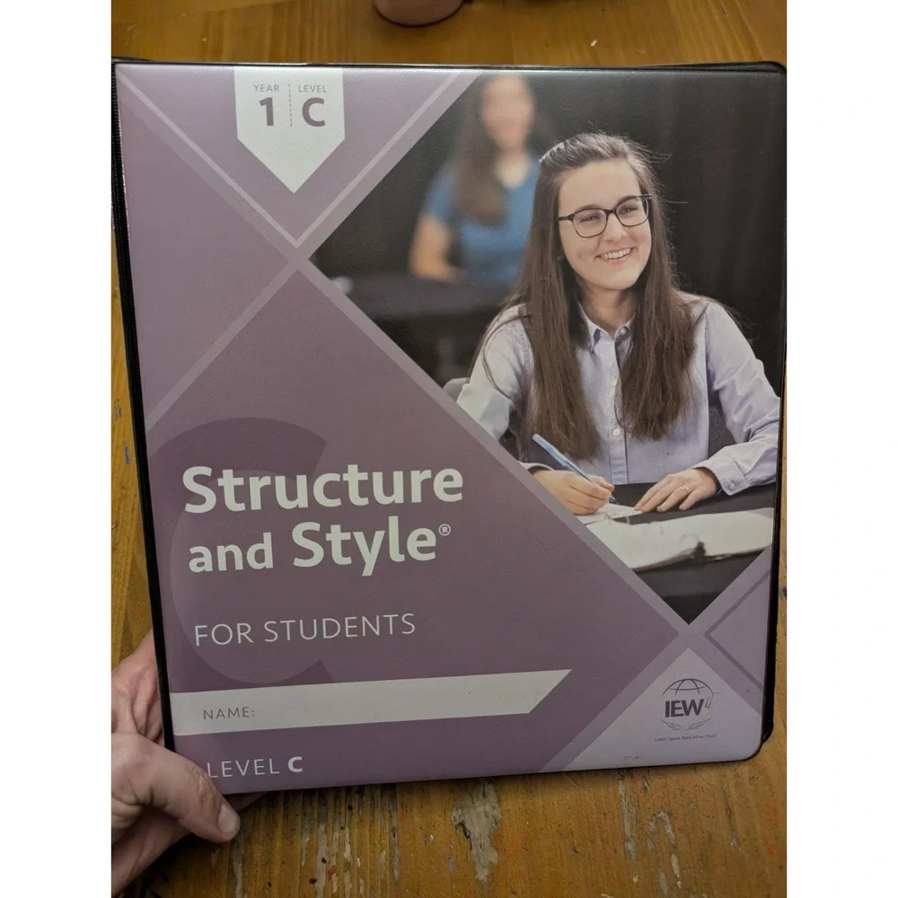 IEW Structure and Style for Students Year 1 Level C (Binder and Tabs ONLY)